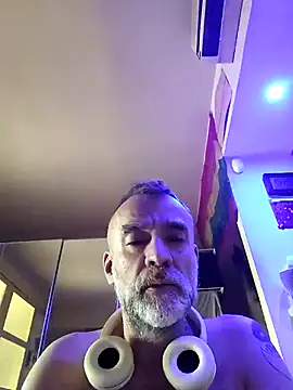 GabyCollado5 online show from May 8, 1:26 pm