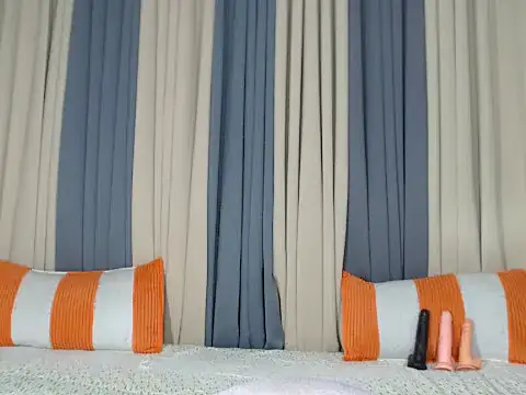 Jadehotcum online show from February 17, 9:50 am