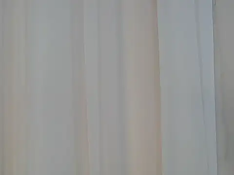 Snapshot of angelainparis28 chatting on October 30, 6:23 am angelainparis28 online show from October 30, 6:23 am