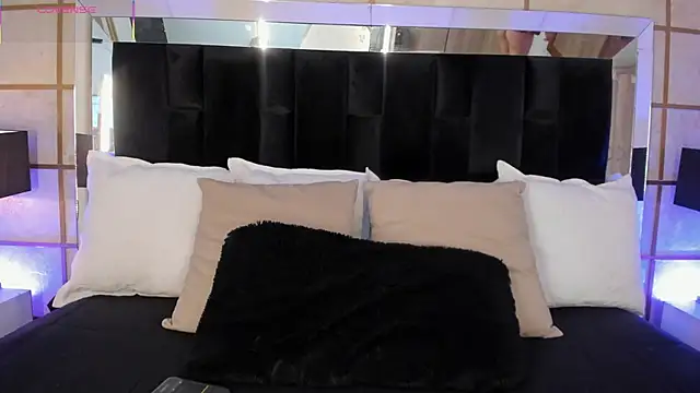 Snapshot of GretaVelvet chatting on October 12, 6:42 pm GretaVelvet online show from October 12, 6:42 pm