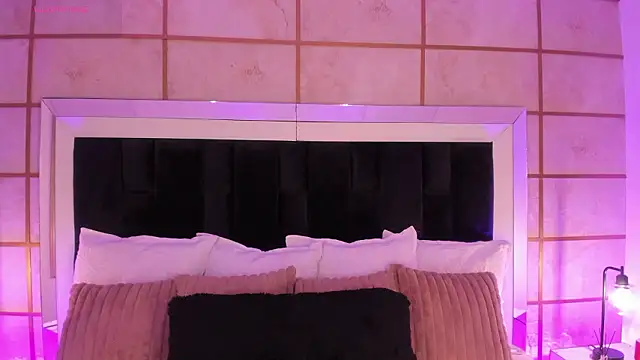 GretaVelvet online show from February 17, 8:17 pm