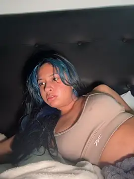 lynn9000 online show from April 17, 7:22 am