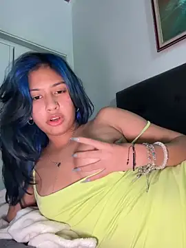 lynn9000 online show from March 22, 4:27 am