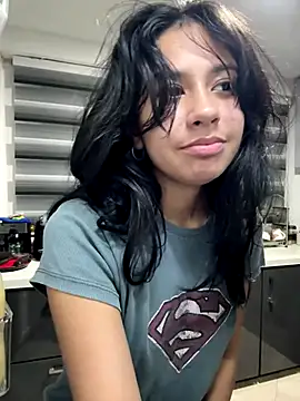 lynn9000 online show from November 15, 5:33 am