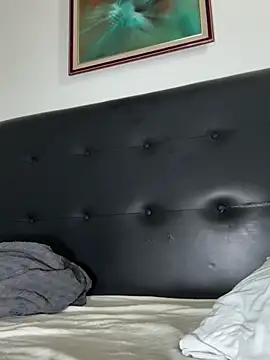 lynn9000 online show from February 24, 6:58 am