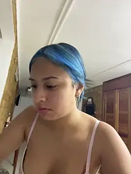 lynn9000 online show from May 15, 12:08 am