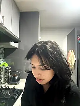 lynn9000 online show from October 25, 5:06 am