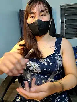 Bee sweet online show from March 12, 11:47 am