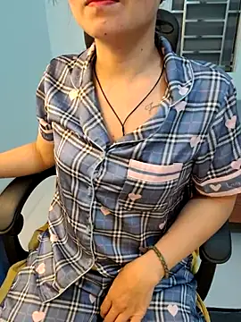 Bee sweet online show from November 6, 3:16 pm