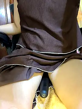 Bee sweet online show from October 19, 8:55 pm