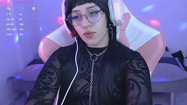 Snapshot of Hachiko_Love chatting on December 5, 3:27 am Hachiko Love online show from December 5, 3:27 am