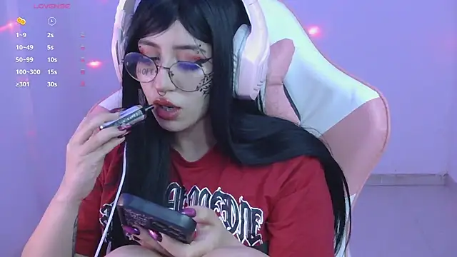 Snapshot of Hachiko_Love chatting on October 31, 3:47 am Hachiko Love online show from October 31, 3:47 am