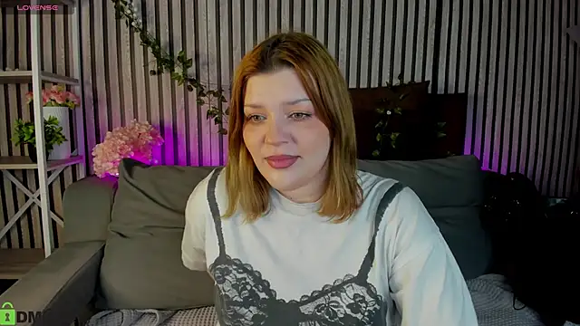 Michele Greenn online show from March 1, 1:05 am