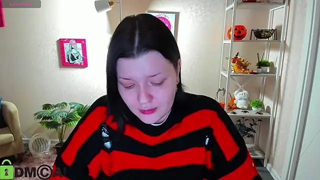 Michele Greenn online show from November 19, 3:12 pm