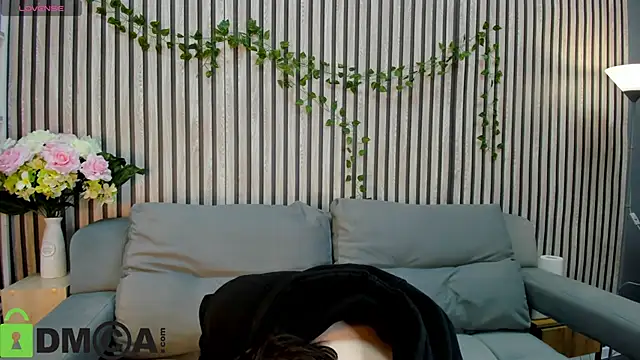 Michele Greenn online show from November 3, 1:11 am