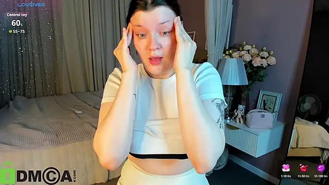 Michele Greenn online show from October 25, 1:27 am