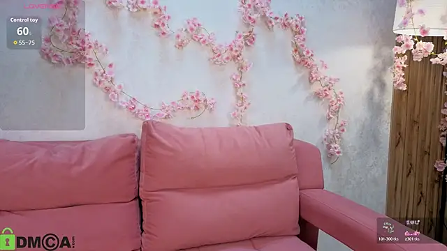 Michele Greenn online show from November 12, 1:32 am