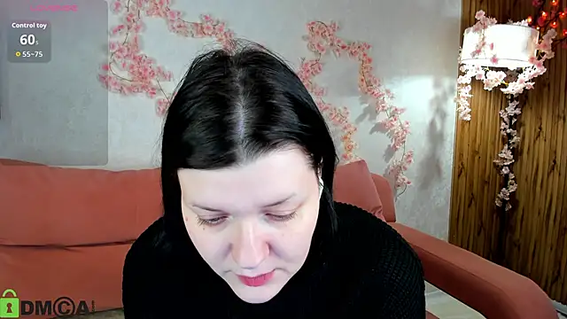 Michele Greenn online show from November 6, 1:09 am