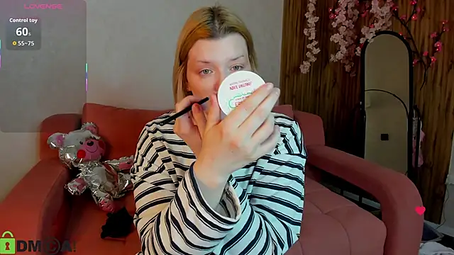 Michele Greenn online show from April 12, 1:09 am