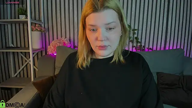 Michele Greenn online show from March 26, 1:04 am