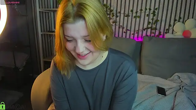 Michele Greenn online show from March 8, 1:11 am