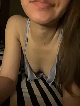 Snapshot of Lauren_778 chatting on September 10, 1:54 pm Lauren 778 online show from September 10, 1:54 pm