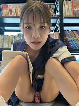 Snapshot of Adora188 chatting on June 26, 7:25 am Adora188 online show from June 26, 7:25 am