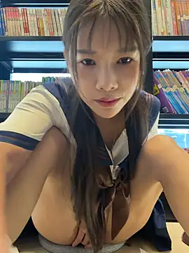 Snapshot of Adora188 chatting on July 13, 7:29 am Adora188 online show from July 13, 7:29 am