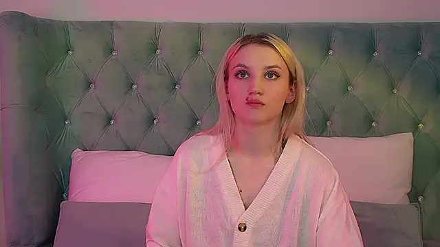 StacyEvances online show from November 15, 6:50 am