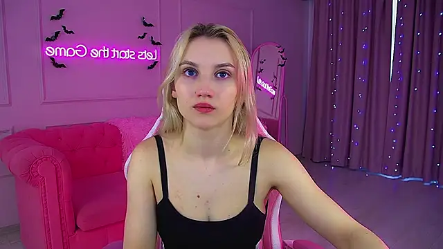 StacyEvances online show from November 1, 8:41 am