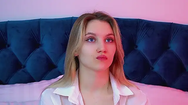 StacyEvances online show from March 9, 6:33 pm