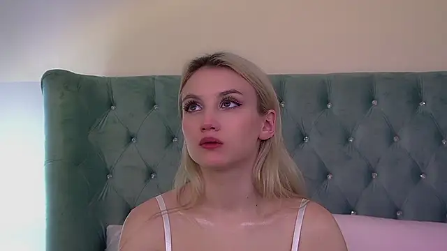 StacyEvances online show from November 8, 6:17 am