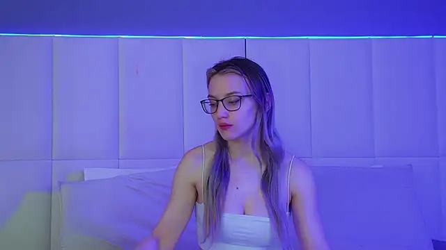 StacyEvances online show from November 24, 6:19 pm