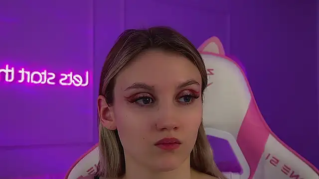 StacyEvances online show from March 1, 6:30 pm