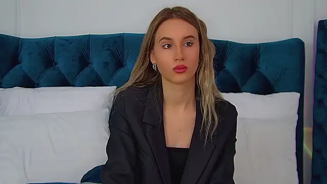 VictoriaHopsons online show from November 9, 6:17 am