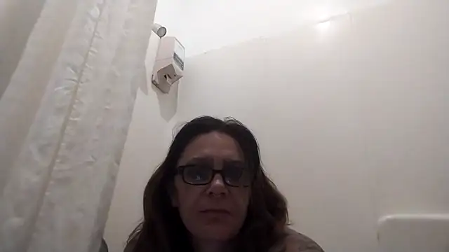 SparklesB1tch online show from April 12, 9:34 am