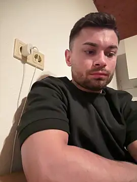 Snapshot of irimiea1729 chatting on December 13, 11:22 pm irimiea1729 online show from December 13, 11:22 pm