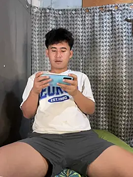 Snapshot of Adim-pinoy146 chatting on June 15, 9:25 pm Adim-pinoy146 online show from June 15, 9:25 pm