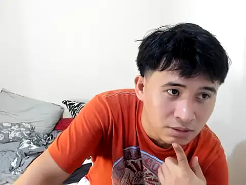 Snapshot of Adim-pinoy146 chatting on July 7, 11:03 am Adim-pinoy146 online show from July 7, 11:03 am