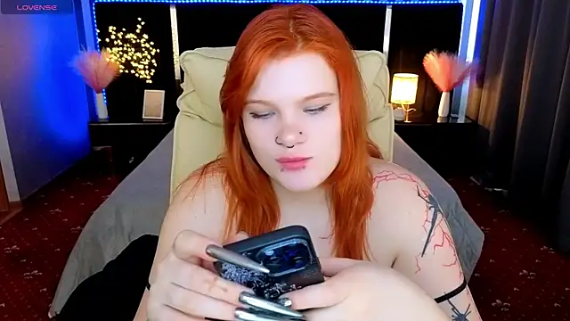 Clumsy Nana online show from March 13, 1:38 pm