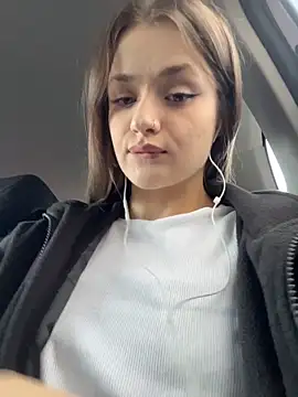 Snapshot of KittyQueeny chatting on October 13, 2:18 pm KittyQueeny online show from October 13, 2:18 pm