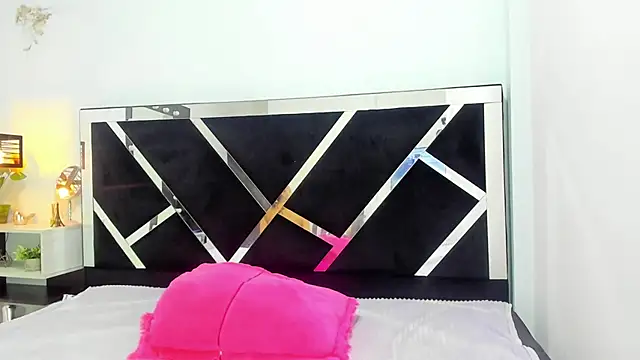 iisabella noa online show from September 15, 12:38 pm