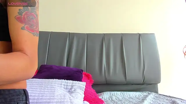 iisabella noa online show from March 14, 2:56 pm