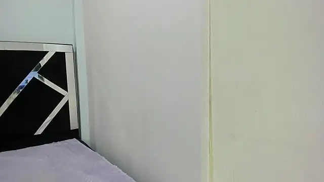 iisabella noa online show from October 3, 1:12 pm