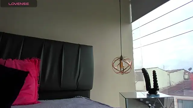 iisabella noa online show from March 19, 12:27 pm