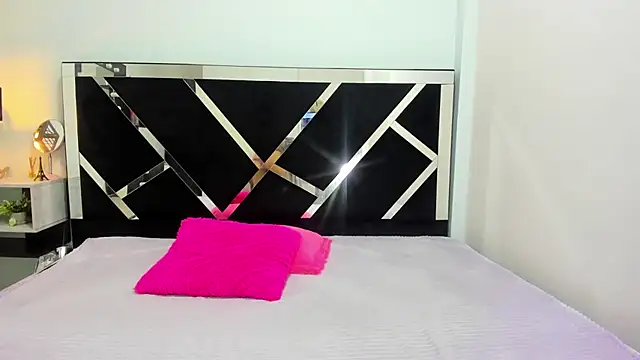 iisabella noa online show from September 20, 12:43 pm