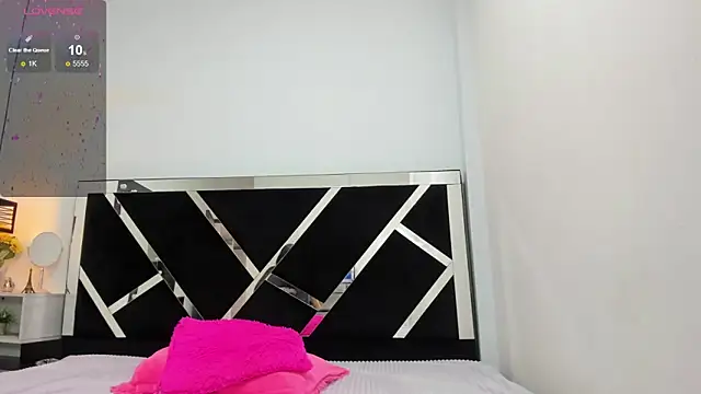 iisabella noa online show from December 15, 12:55 pm