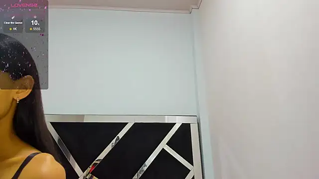 iisabella noa online show from December 3, 1:43 pm