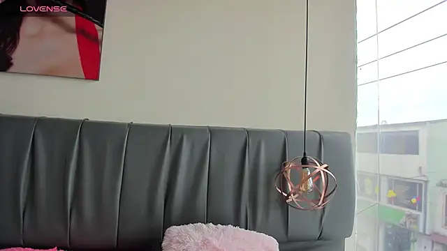 Snapshot of iisabella_noa chatting on July 9, 12:37 pm iisabella noa online show from July 9, 12:37 pm