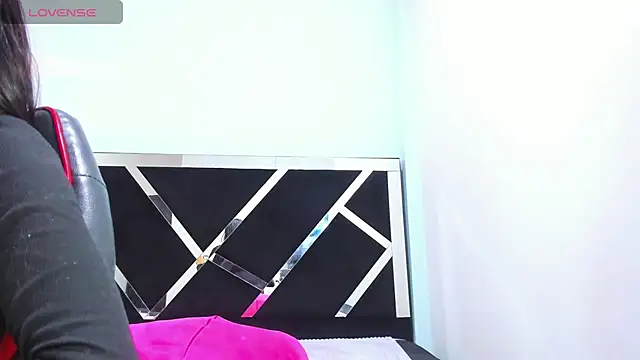 iisabella noa online show from January 5, 5:27 pm